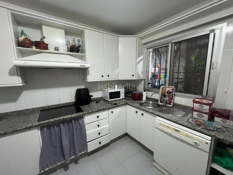 Foto 6d9f0497-7dc8-4276-8bfc-6385c3fc5034. Towny house with parking in Salesianos Utrera