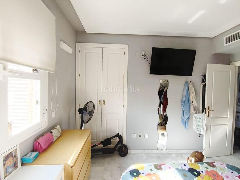 Foto 5fd11577-93db-43a5-896b-190b33afd805. Pis amb aparcament piscina a colores - entreparques Sevilla