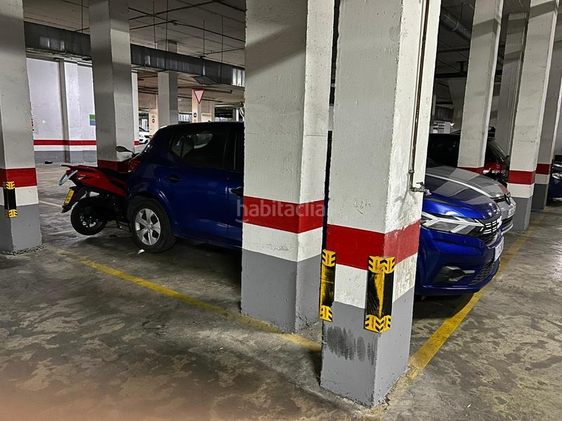 Foto 697fe492-44a9-426b-942e-dc4a48548531. Pis amb aparcament piscina a colores - entreparques Sevilla