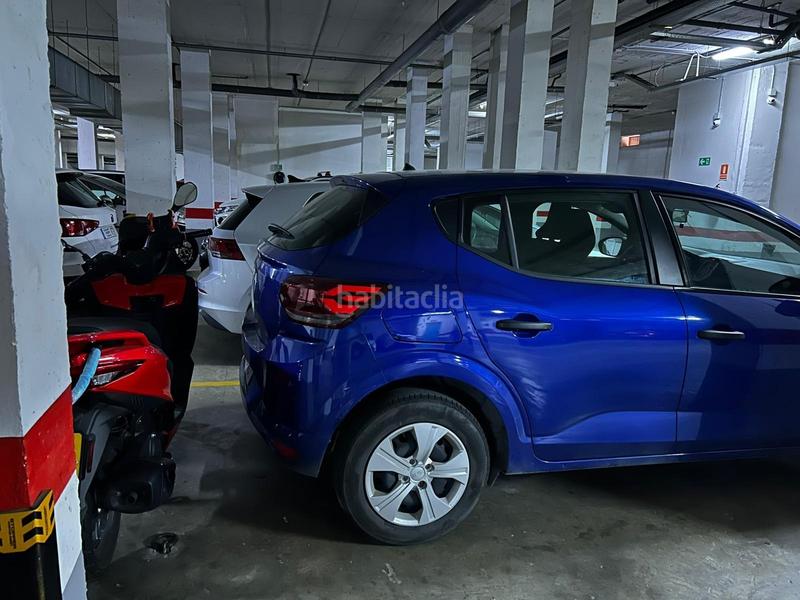 Foto d36dcdb8-5c99-4a9b-9bcc-0bed61a9f89f. Pis amb aparcament piscina a colores - entreparques Sevilla