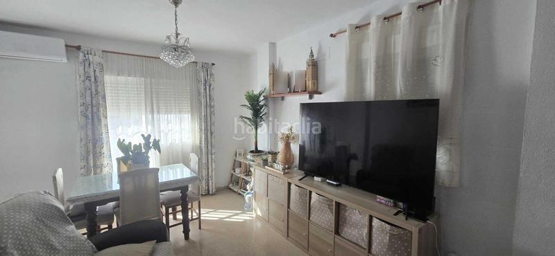 Foto 6526d83b-b54a-4800-8e04-9d1e0a499d78. Casa adossada amb aparcament a Puebla del Río (La)