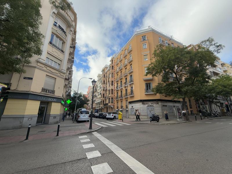 Foto af5b773f-fce6-43ea-85db-7d854991bfa3. Flat in Gaztambide Madrid