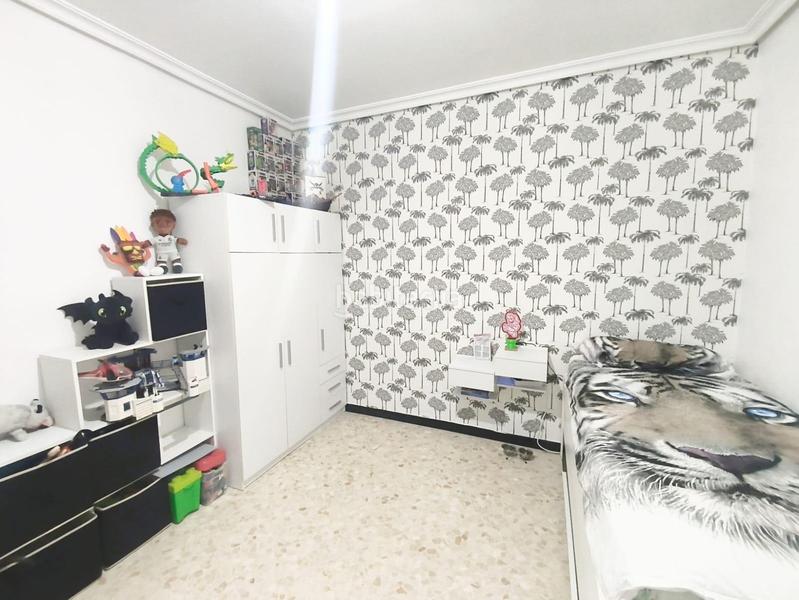 Foto 1ea494b5-9ac4-4616-be37-c13426b25dd6. Piso en Palmete Sevilla