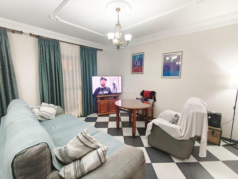 Foto 72234f11-4088-453a-afca-4eed29be3aa7. Piso en Palmete Sevilla