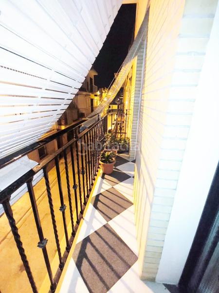 Foto b9c5300a-0b6d-4674-8e03-7524832e552d. Piso en Palmete Sevilla