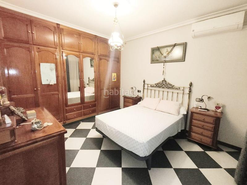 Foto cbe1b593-7c88-49b6-a223-95ec7d6f3af2. Piso en Palmete Sevilla