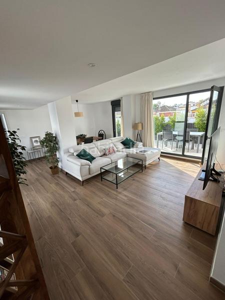 Foto cef35d8c-2fa4-479b-a113-0c9b1b4d695f. Àtic amb aparcament piscina a Las Almenas Tomares