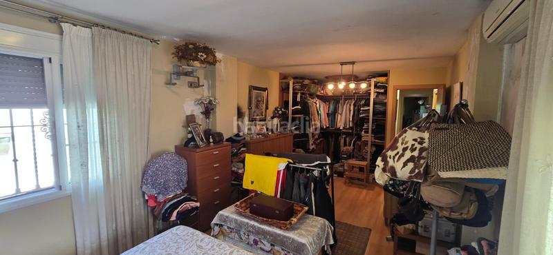 Foto 8592b42e-1980-4fbd-bcac-78089a4f09ef. Casa adosada en colores - entreparques Sevilla