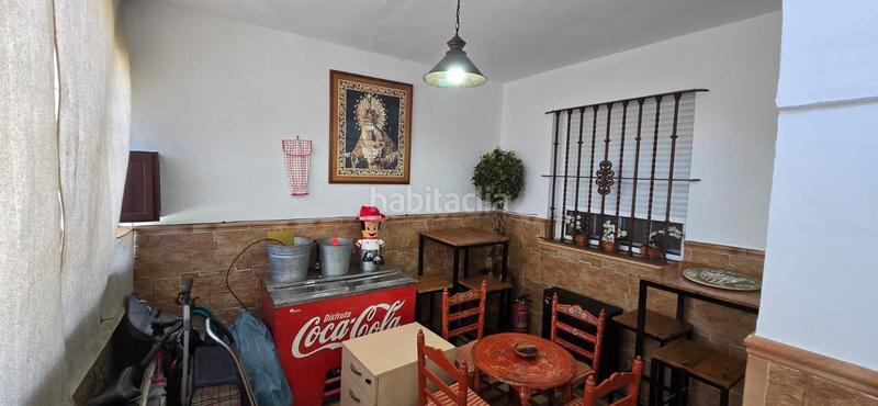 Foto d25ec073-ee36-49f5-a509-c2838f4d2175. Casa adossada a colores - entreparques Sevilla