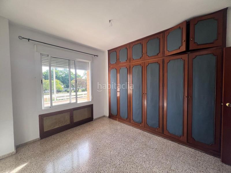 Foto 7278021e-f41f-4a4d-a11a-c6d3cd41b519. Appartamento con parcheggio in sector sur - la palmera - reina mercedes Sevilla