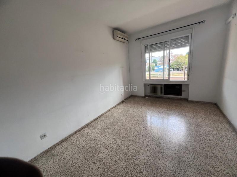 Foto 89e2c77a-16c3-46ab-adba-3c0414707ada. Appartamento con parcheggio in sector sur - la palmera - reina mercedes Sevilla