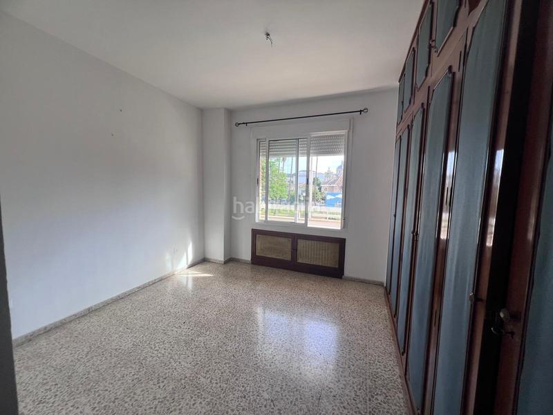 Foto f5adc96f-51c5-4a27-8684-62fa58c6e33c. Appartamento con parcheggio in sector sur - la palmera - reina mercedes Sevilla