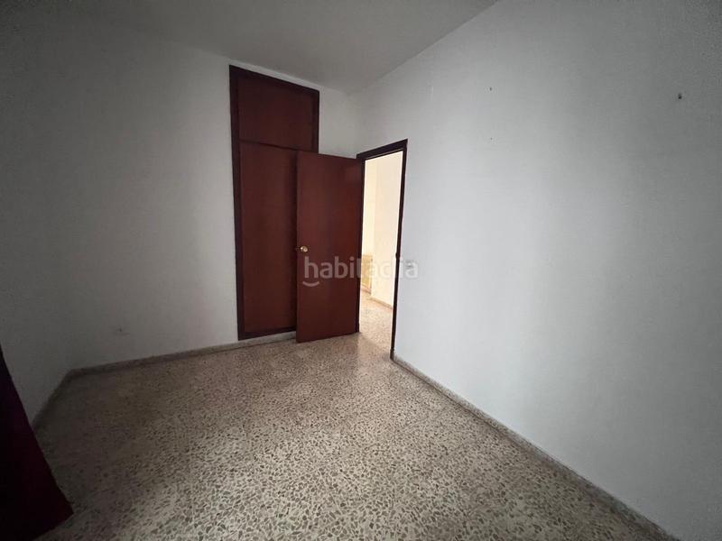 Foto 2a0f8750-03c1-4817-b563-ab4b6d3f858e. Appartement avec parking dans sector sur - la palmera - reina mercedes Sevilla