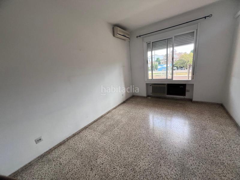 Foto df777498-868e-465b-a56c-e0cd068b4eed. Pis amb aparcament a sector sur - la palmera - reina mercedes Sevilla