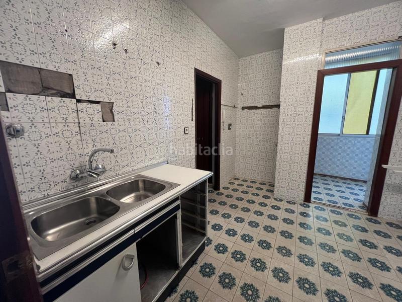 Foto c19165a2-2fd8-4c7d-8114-696b4e49ad25. Piso en sector sur - la palmera - reina mercedes Sevilla