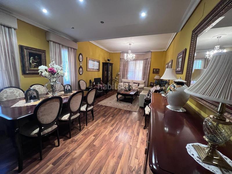 Foto 58392fb0-107e-4f51-805c-d5429771636a. Casa aparellada amb aparcament a El Arenal - La Pólvora Dos Hermanas