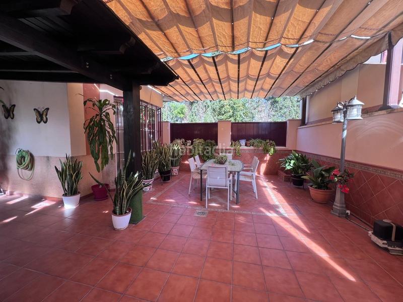 Foto 1243655c-44e4-4ced-bfd5-56ded2c136b9. Doppelhaus mit parking in El Arenal - La Pólvora Dos Hermanas