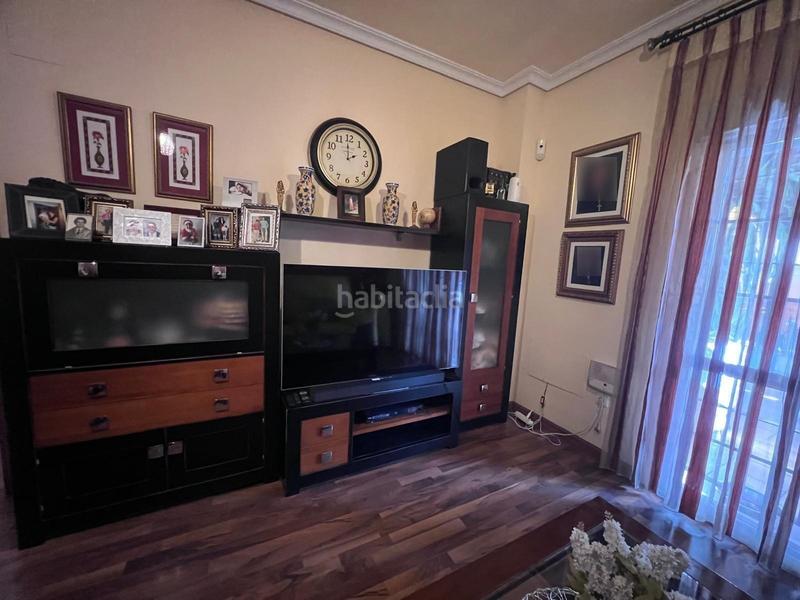 Foto 5f1b20d0-c45e-4ec3-ab74-fd402a456e98. Maison jumelée avec parking dans El Arenal - La Pólvora Dos Hermanas