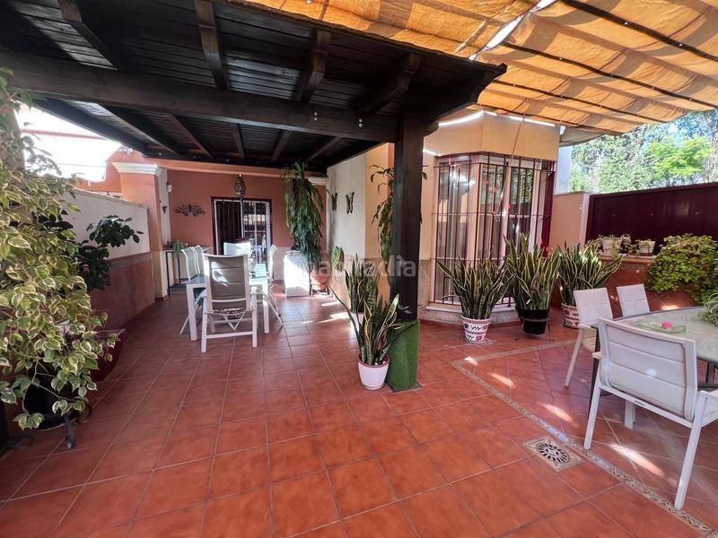 Foto 876df7d6-a06b-4d86-b9b5-9a2c4263b6f8. Maison jumelée avec parking dans El Arenal - La Pólvora Dos Hermanas