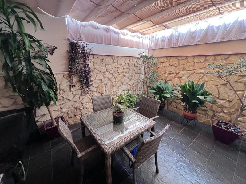 Foto abde00f6-1edf-4b17-973b-4c24afe3d04f. Maison jumelée avec parking dans El Arenal - La Pólvora Dos Hermanas