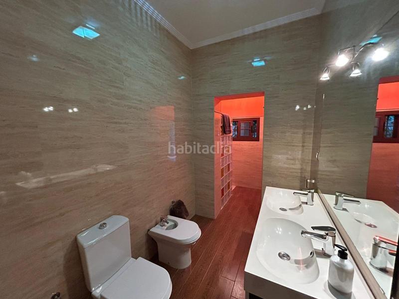 Foto 21fcfffd-bdbe-49b2-b85d-83f904a816fc. Chalet with parking pool in La Paz Alcalá de Guadaira