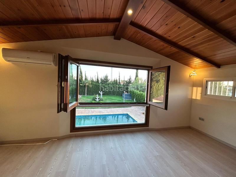 Foto b31eb144-76b2-4e67-8fa9-9f5a65931e68. Chalet with parking pool in La Paz Alcalá de Guadaira