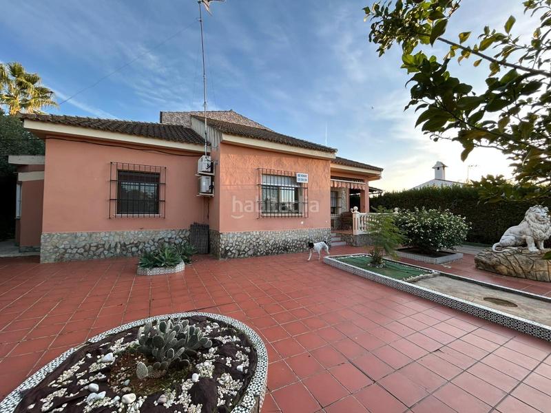 Foto bf6d6cd5-9c9c-4993-a3cf-adf3084f3101. Chalet avec parking piscine dans La Paz Alcalá de Guadaira