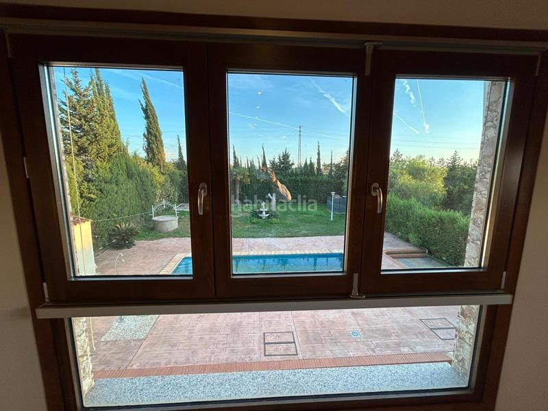 Foto b76d81c0-eff9-473b-8d8b-73847eb07e3c. Chalet con parcheggio piscina in La Paz Alcalá de Guadaira