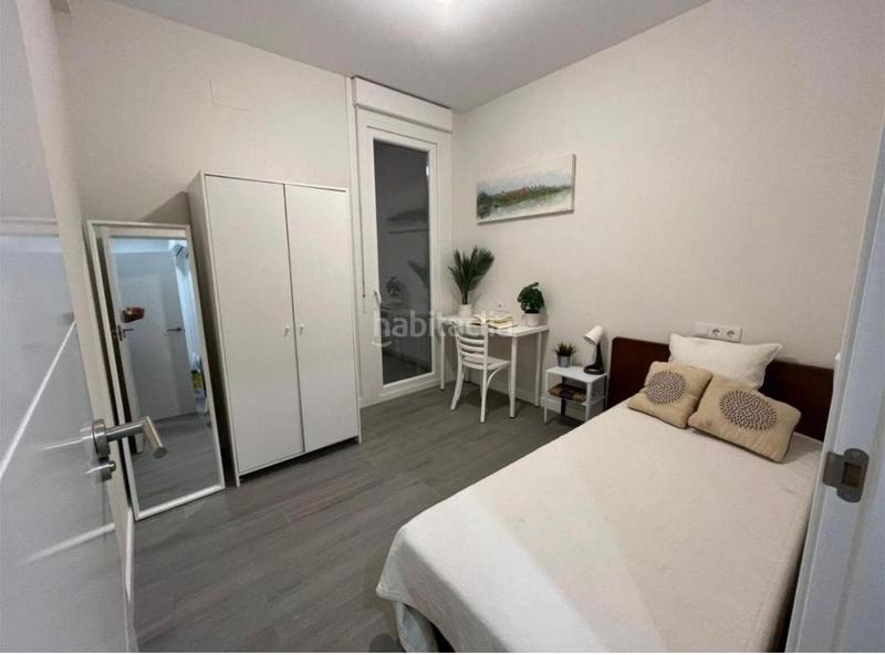 Foto ae1f0df5-efd8-4d3c-a2a1-594174ffba5f. Piso en Barrio del Nervión Sevilla