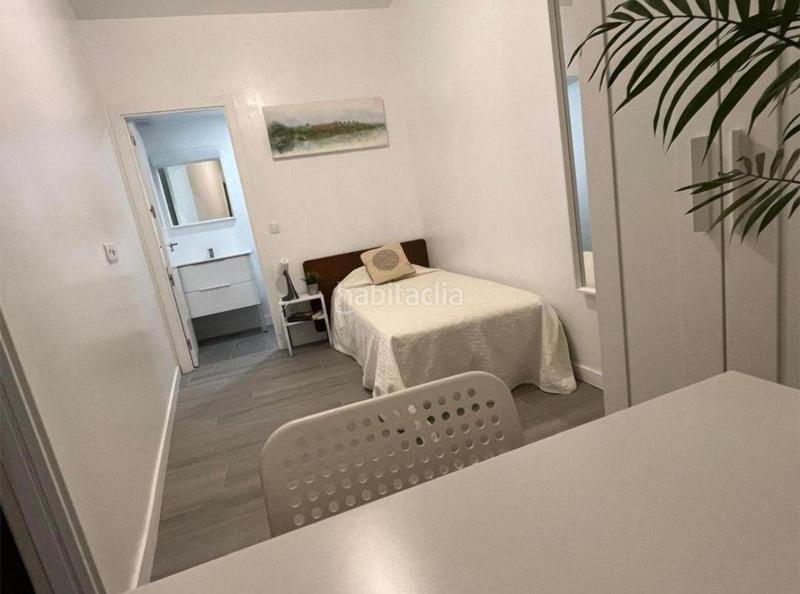 Foto fcd11d9d-1a4e-4f40-99e9-1bc8a72d7e67. Piso en Barrio del Nervión Sevilla