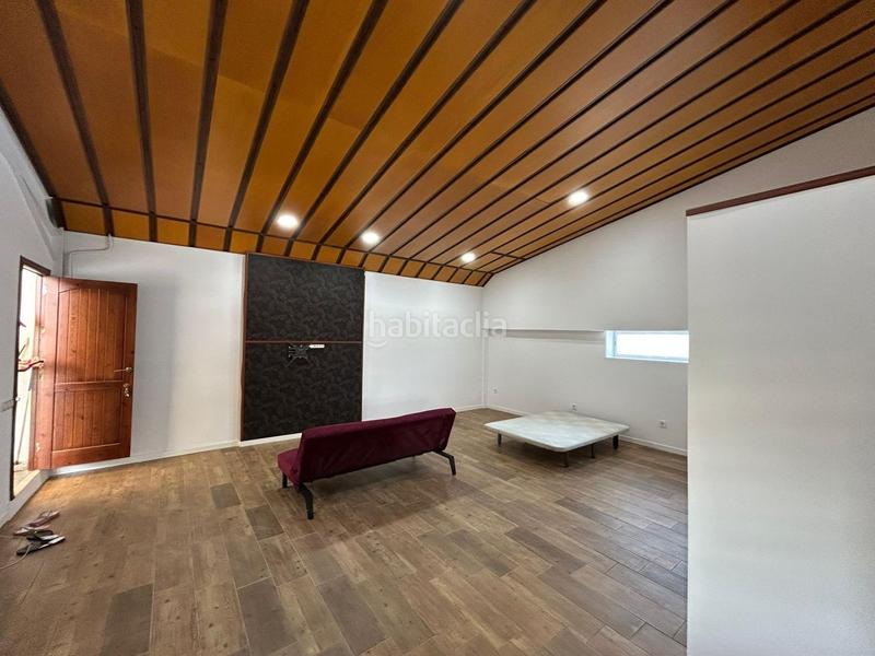 Foto 656d890e-b8ef-43d9-8fd7-da28c97626fe. Bâtiment à usage industriel dans Alcalá del Río