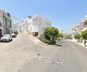 Semi detached house  Calle real de castilla