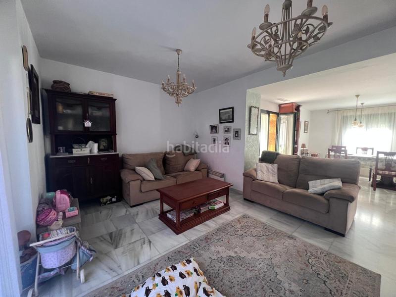 Foto 93ac55d3-7b75-4b24-a756-f3289d81776a. Chalet mit parking pool in Olivar de Quintos Montequinto