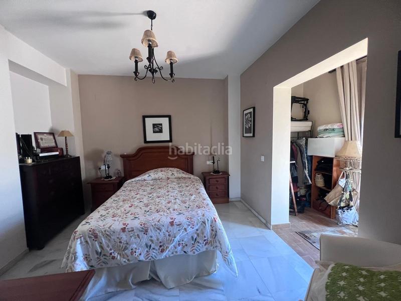 Foto 19994411-4751-44b0-8f51-1232f5c9bbbe. Chalet with parking pool in Olivar de Quintos Montequinto