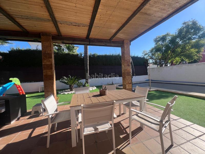 Foto 971941ae-4306-4d5d-9bcf-eea418d21ced. Chalet with parking pool in Olivar de Quintos Montequinto