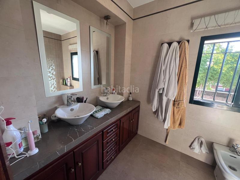 Foto 3dc278df-b05f-4915-86ae-da38e689ba61. Chalet avec parking piscine dans Olivar de Quintos Montequinto