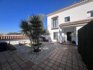 Chalet  Calle de genciana