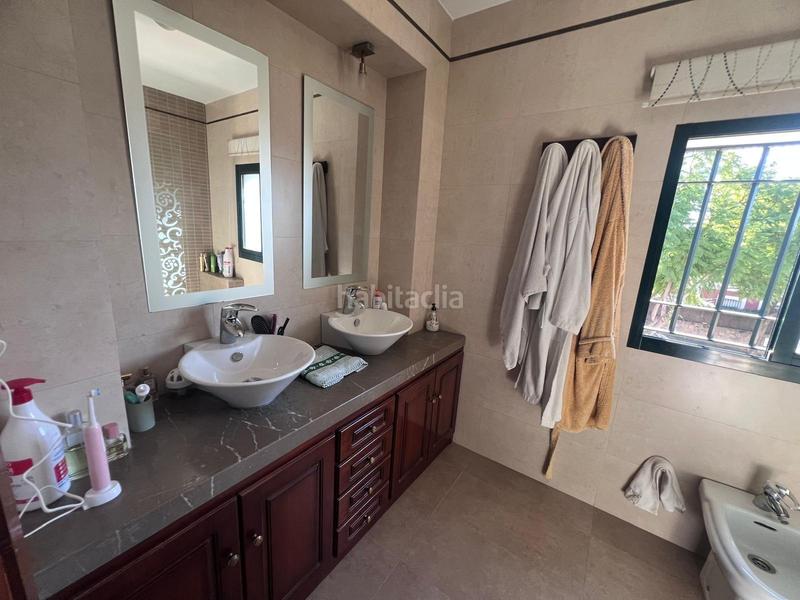 Foto 820d2ca1-4a58-44b3-ab79-f169f2f6d4a7. Chalet avec parking piscine dans Olivar de Quintos Montequinto