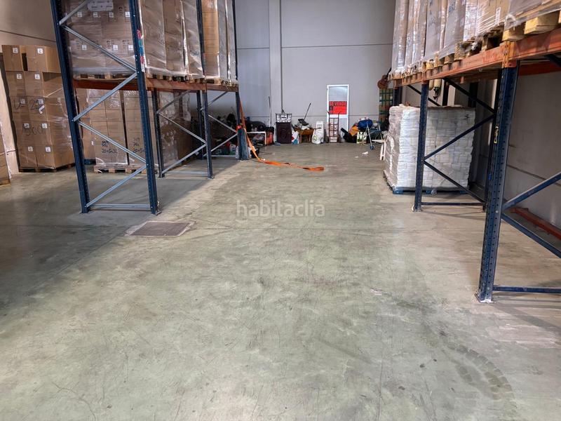 Foto 9a86c35e-5a2e-4ade-9370-a0eb69f67691. Nave industrial en calle equidad 21 en La Paz Alcalá de Guadaira