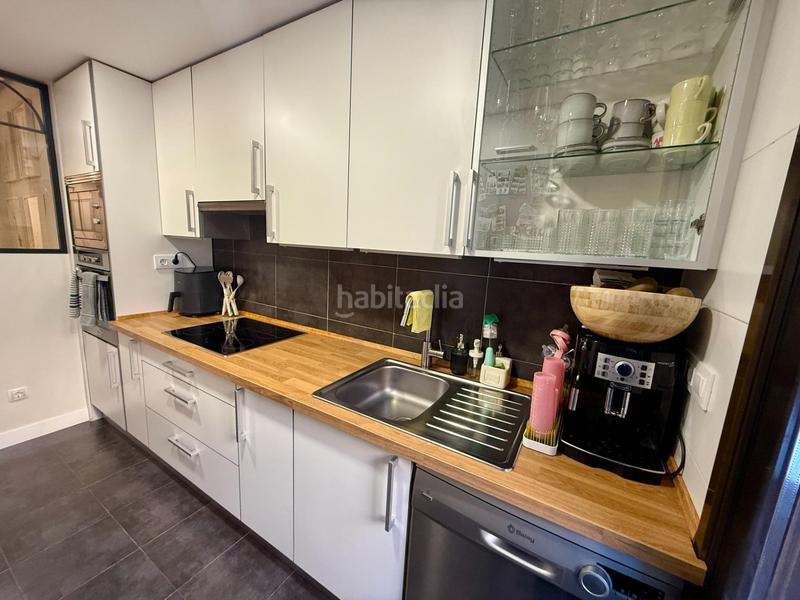 Foto 4fe09c50-3ab9-4561-ab43-4f63c2fb8e47. Pis amb aparcament piscina a Sanchinarro Madrid