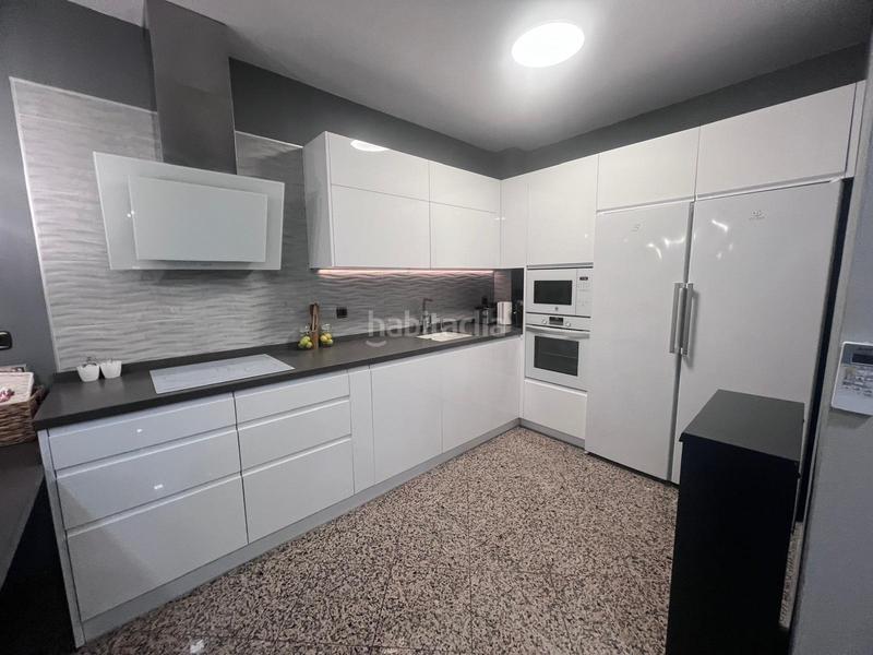 Foto fb27b310-4948-4978-a367-798e79ffcf00. Casa a La Paz Alcalá de Guadaira