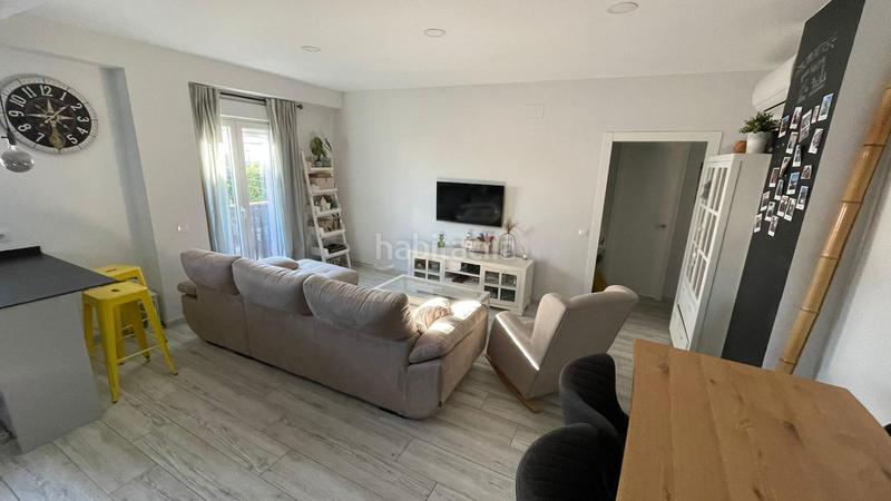 Foto 6e2c30c0-d177-469c-abb7-d2463f749e5f. Zweistöckige wohnung in El Cerro Sevilla