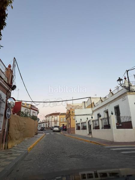 Foto dfdf9184-9b41-4b22-94fe-637a94edb395. Casa adossada a Centro Bormujos