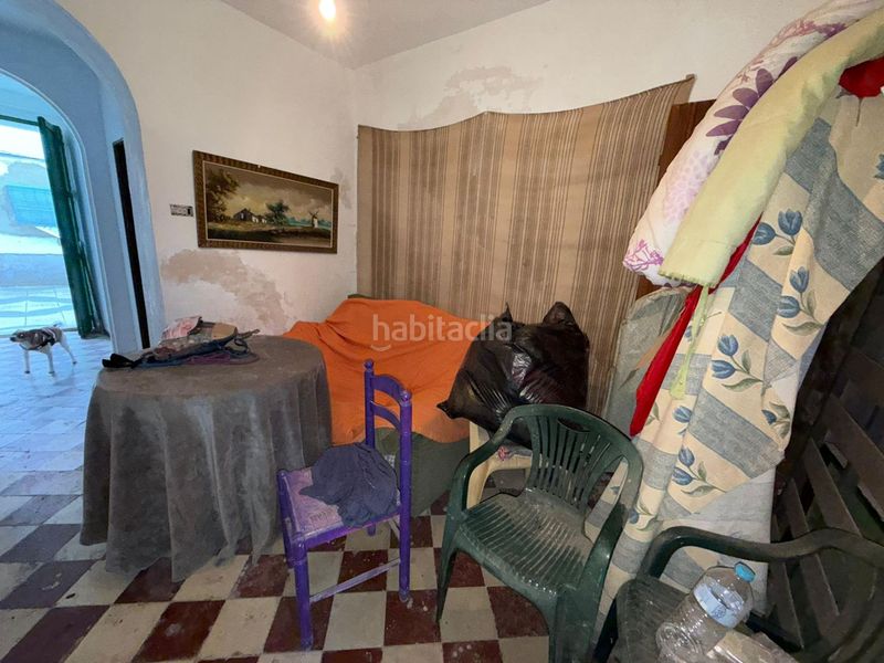 Foto 6949ce94-2de8-4ae7-9570-c23a05c79821. Casa adossada a Pilas