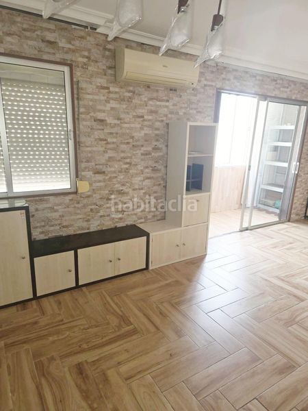 Foto f6816450-f8b0-427e-b18b-d98bf999b56c. Piso en Parque Alcosa Sevilla