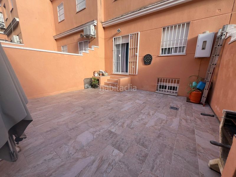 Foto 40f39f7d-1c6b-437d-ac03-881d49c95afa. Casa adossada amb aparcament a Olivar de Quintos Montequinto