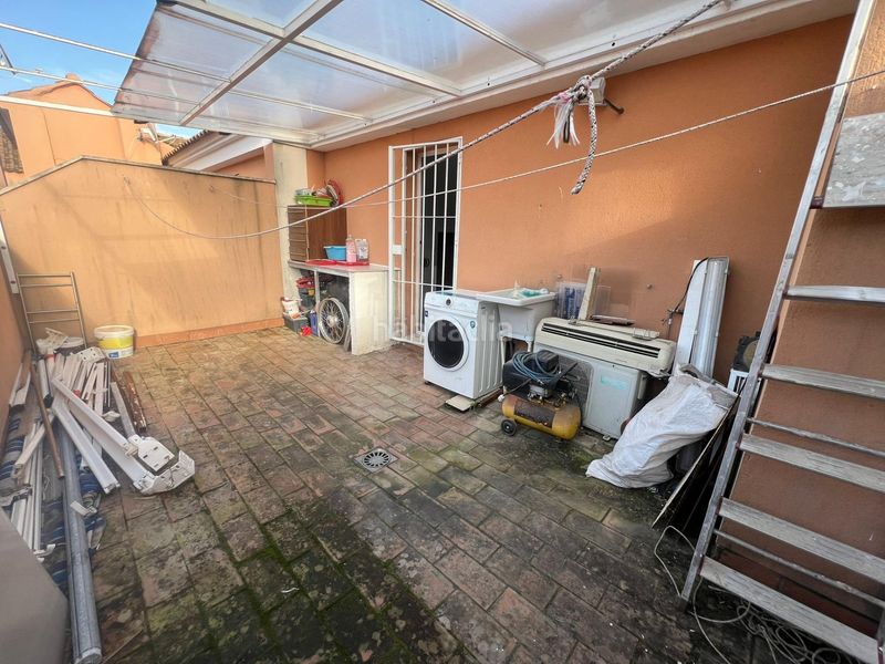 Foto 469e252e-1f5c-47d1-8f9b-68af5dedb8a9. Casa adossada amb aparcament a Olivar de Quintos Montequinto