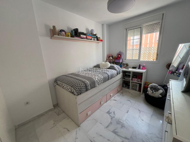 Foto cf1074f2-e57e-42f7-bf50-92db2661688d. Casa adossada amb aparcament a Olivar de Quintos Montequinto