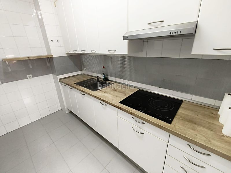 Foto 000c99a4-f742-4786-bb97-61786acb323f. Pis amb aparcament a colores - entreparques Sevilla