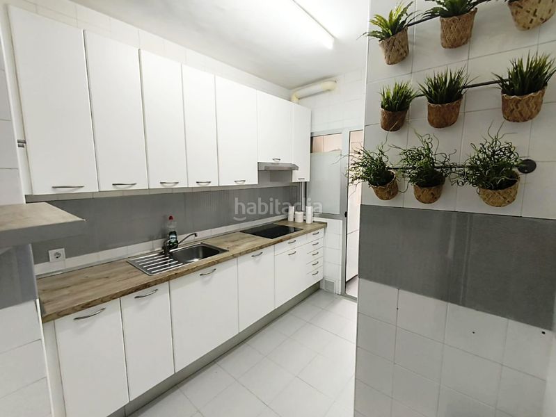 Foto d9841ae0-edf3-4e84-911a-7dd94dab7583. Pis amb aparcament a colores - entreparques Sevilla